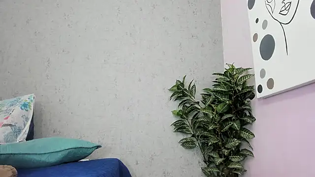 Tiffany mendez online show from February 26, 12:04 pm