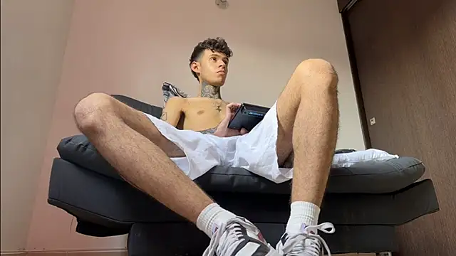 Saturno v online show from March 11, 5:13 pm