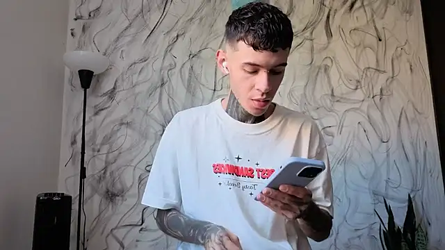 Saturno v online show from February 5, 12:10 pm