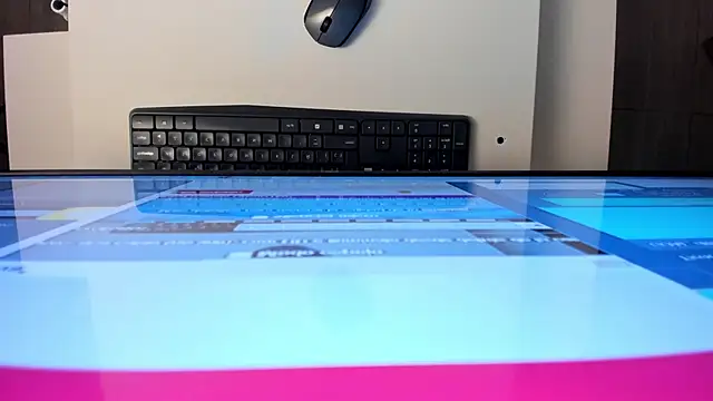 escarleth   online show from March 22, 2:03 pm