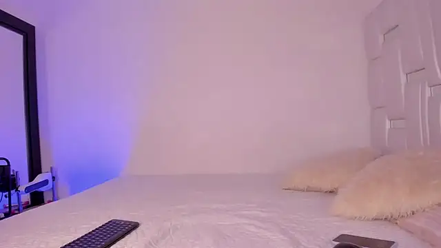 alanajonhsonm online show from January 24, 5:21 am