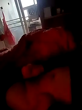 Snapshot of yjw6688 chatting on February 21, 11:39 pm yjw6688 online show from February 21, 11:39 pm