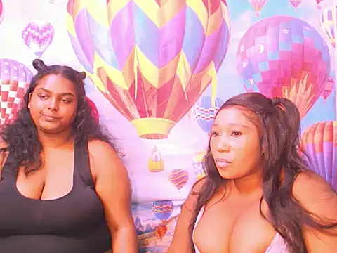 Snapshot of SexcGals chatting on December 13, 6:49 pm SexcGals online show from December 13, 6:49 pm