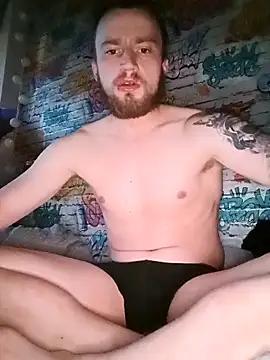 wariacik0024 online show from April 19, 3:28 am