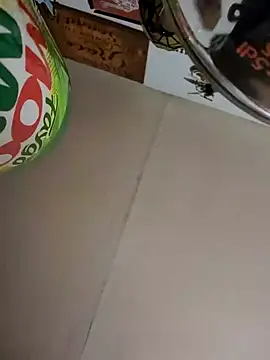 lilbishmiss online show from March 16, 2:39 am