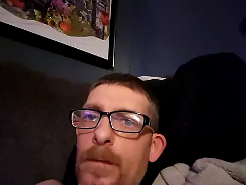 Snapshot of MysteriousFire23 chatting on December 19, 1:07 am MysteriousFire23 online show from December 19, 1:07 am