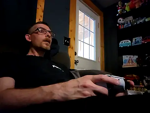 Snapshot of MysteriousFire23 chatting on February 15, 10:21 pm MysteriousFire23 online show from February 15, 10:21 pm