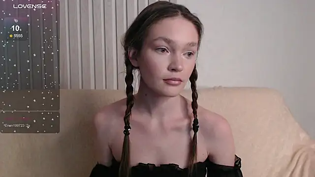 stellapayne1 online show from March 12, 9:15 am