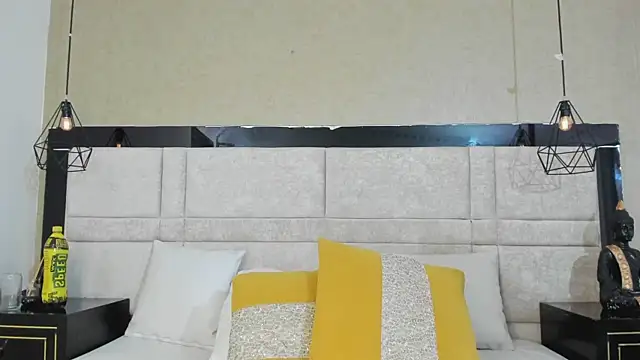 kimCosseyy online show from January 14, 3:34 am