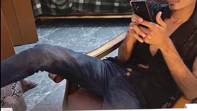 Snapshot of Habibi_big_b chatting on May 14, 12:34 pm Habibi big b online show from May 14, 12:34 pm