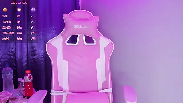 hanna  azumi online show from January 24, 2:49 am