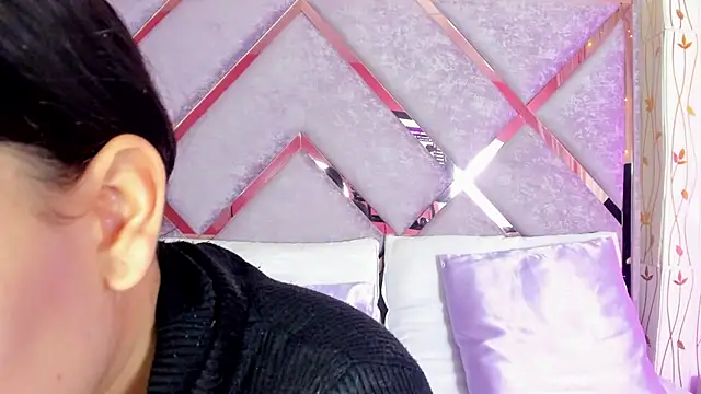 hanna  azumi online show from March 7, 3:08 am