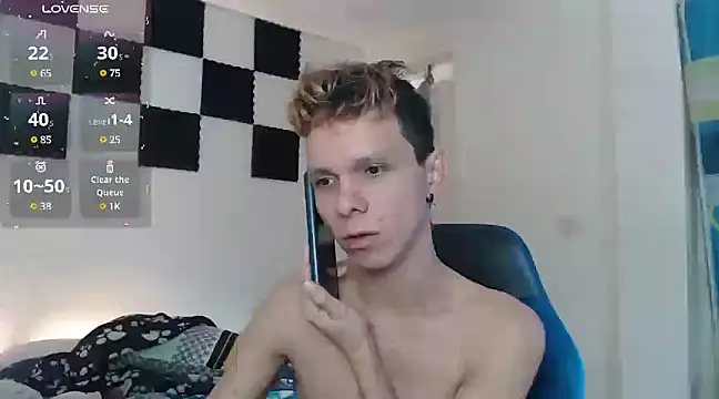 Snapshot of bryamado69 chatting on January 24, 2:41 pm bryamado69 online show from January 24, 2:41 pm