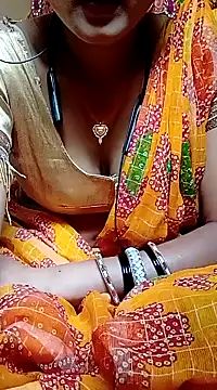 Snapshot of annaya_sweet chatting on February 4, 7:29 am annaya sweet online show from February 4, 7:29 am