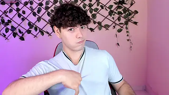 dani 2226 online show from May 3, 8:59 pm