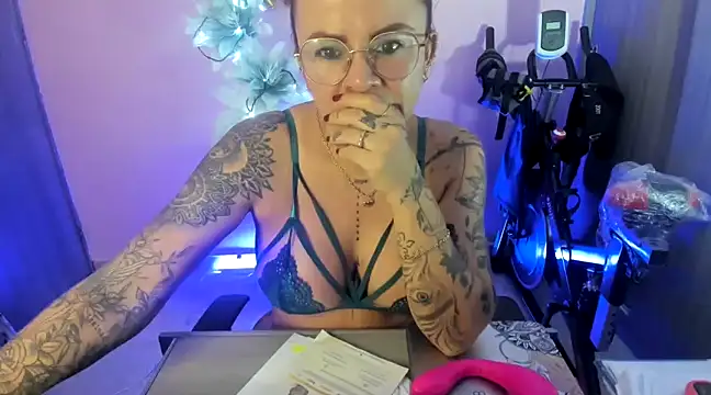 KAROL MILF online show from December 19, 1:18 am