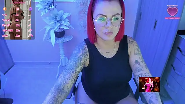Snapshot of KAROL_MILF chatting on May 5, 12:07 am KAROL MILF online show from May 5, 12:07 am