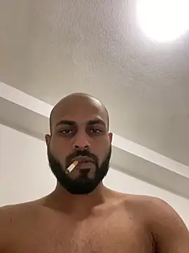 islandvybee55 online show from January 22, 1:10 am