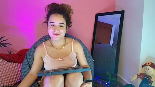 Charlotte11-11 online show from February 21, 10:15 pm