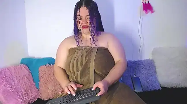 Snapshot of lunitaa0 chatting on January 14, 5:51 am lunitaa0 online show from January 14, 5:51 am