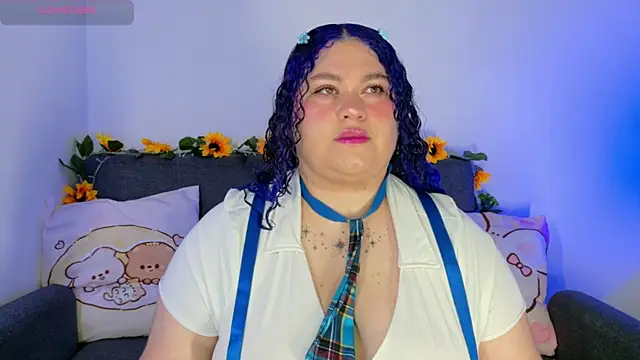 lunitaa0 online show from March 29, 8:31 pm