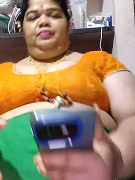 Snapshot of tamilthanushri chatting on October 3, 8:06 pm tamilthanushri online show from October 3, 8:06 pm