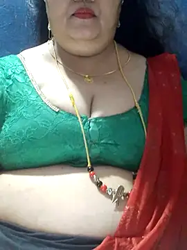 Snapshot of tamilthanushri chatting on October 5, 4:00 am tamilthanushri online show from October 5, 4:00 am