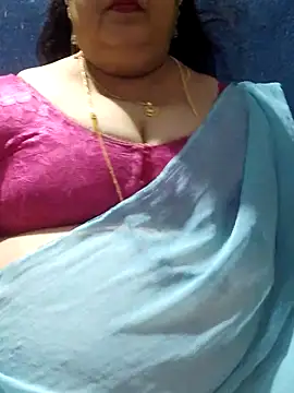 Snapshot of tamilthanushri chatting on October 9, 1:53 pm tamilthanushri online show from October 9, 1:53 pm