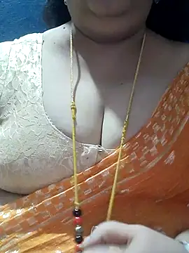 Snapshot of tamilthanushri chatting on October 21, 6:41 pm tamilthanushri online show from October 21, 6:41 pm