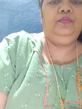 Snapshot of tamilthanushri chatting on May 21, 7:26 am tamilthanushri online show from May 21, 7:26 am