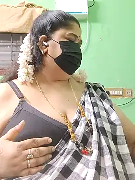 Snapshot of tamilthanushri chatting on July 11, 1:25 pm tamilthanushri online show from July 11, 1:25 pm