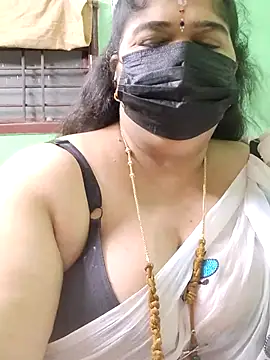Snapshot of tamilthanushri chatting on July 20, 4:42 pm tamilthanushri online show from July 20, 4:42 pm