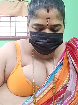 Snapshot of tamilthanushri chatting on July 24, 6:55 am tamilthanushri online show from July 24, 6:55 am