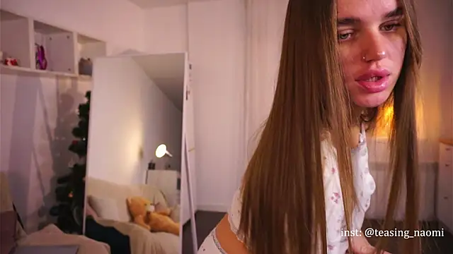 aesthetics  tease online show from January 6, 2:15 am