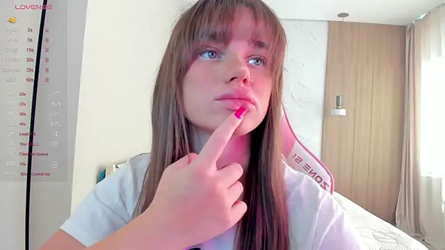 aesthetics  tease online show from October 20, 3:18 am