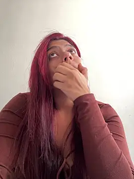 Snapshot of Aprilsmith2 chatting on December 8, 4:18 pm Aprilsmith2 online show from December 8, 4:18 pm