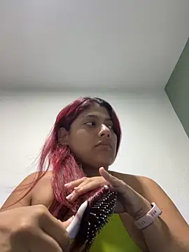 Snapshot of Aprilsmith2 chatting on October 12, 1:26 am Aprilsmith2 online show from October 12, 1:26 am