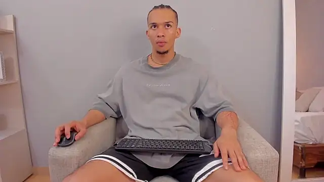 Dominick star online show from November 8, 3:50 am