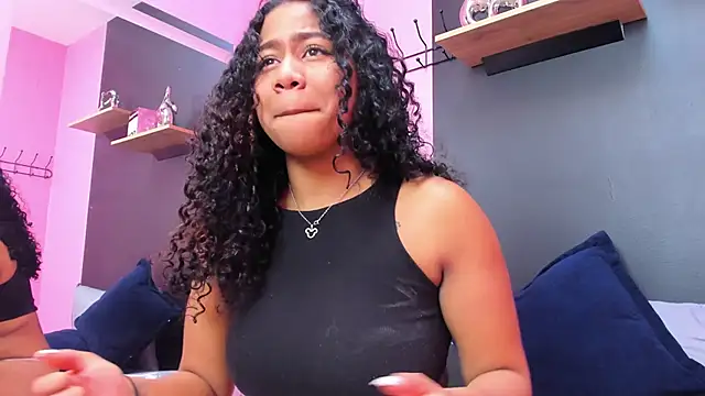 Sofi Fox  online show from March 1, 4:22 pm