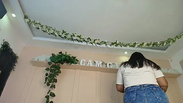 JOCELYN SANTANA1 online show from January 11, 11:59 am