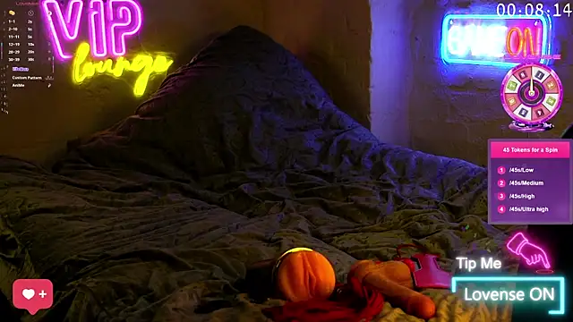 coupleofficial online show from March 14, 10:05 pm