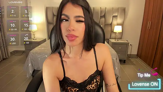 Snapshot of sarita_evanss chatting on May 16, 12:07 am sarita evanss online show from May 16, 12:07 am