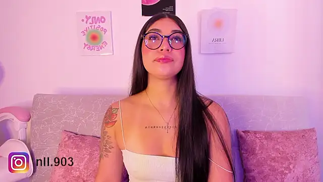 Snapshot of sensualhaven_ chatting on December 7, 2:57 pm sensualhaven  online show from December 7, 2:57 pm