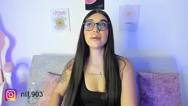 Snapshot of sensualhaven_ chatting on December 13, 11:50 pm sensualhaven  online show from December 13, 11:50 pm