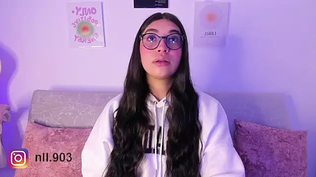 Snapshot of sensualhaven_ chatting on December 17, 11:49 pm sensualhaven  online show from December 17, 11:49 pm