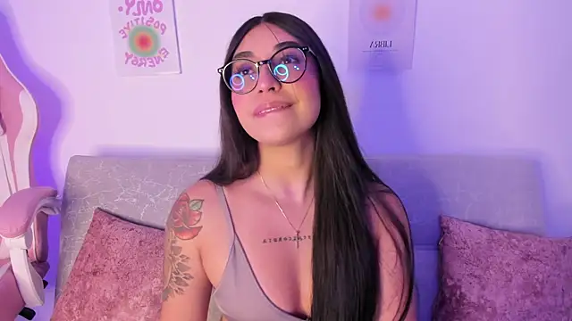 Snapshot of sensualhaven_ chatting on January 11, 3:44 am sensualhaven  online show from January 11, 3:44 am