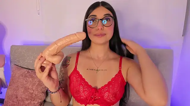 Snapshot of sensualhaven_ chatting on February 1, 11:27 pm sensualhaven  online show from February 1, 11:27 pm