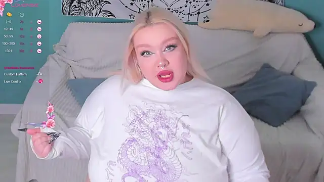 LilyBelll online show from December 18, 4:39 pm