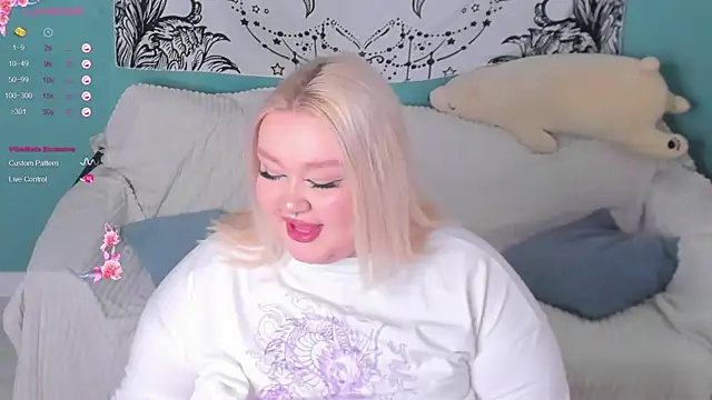 LilyBelll online show from December 18, 7:41 pm