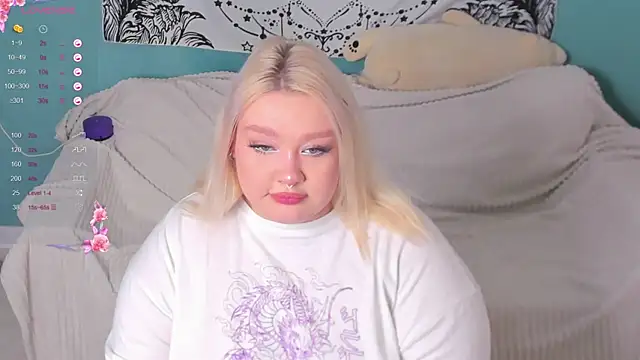 LilyBelll online show from December 27, 1:43 am